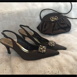Stuart Weitzman luxury shoe and purse combo!
